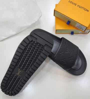 Louis Vuitton Waterfront Men’s Slides – Black