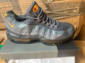 Nike Air Max 95 – Grey/Orange