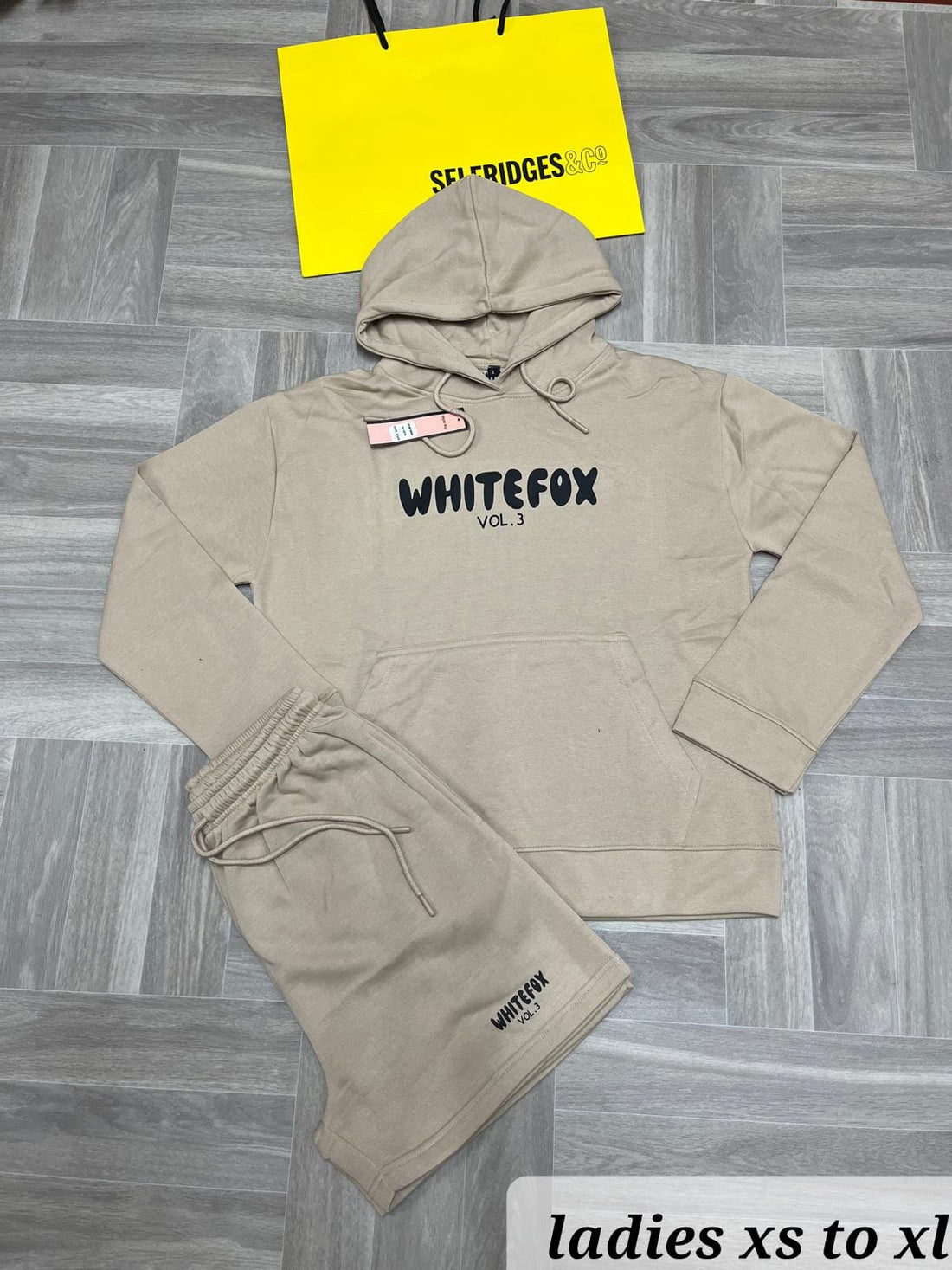 Stylish Oversized Kids Tracksuit – Hoodie & Sweatpants Set