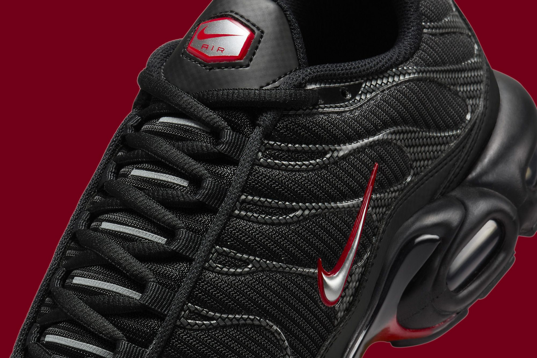 Nike Air Max Plus Carbon Fiber