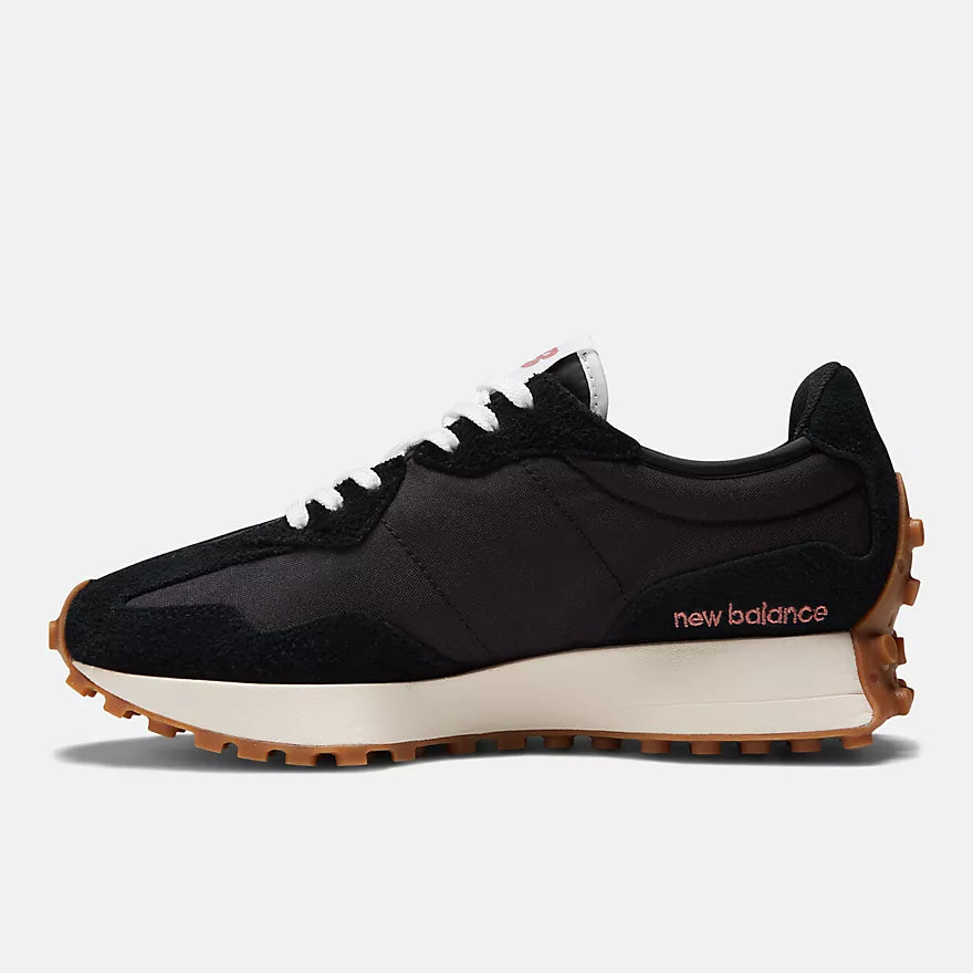New Balance 327 Trainers – Black with White & Gum Sole